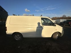 STRAIGHTFORWARD TRAVELER: '04 VW TRANSPORTER T30 1.9 TDI - NO VAT ON HAMMER