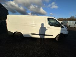 FORD TRANSIT CUSTOM 310 L2, MOT: 16TH NOVEMBER 2024 NO VAT ON HAMMER