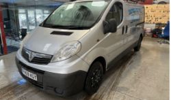SILVER STEED: 2009 VIVARO TRAFIC LWB, 1 OWNER, MOT'D - (NO VAT ON HAMMER)