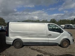 FIXER UPPER OPPORTUNITY: 2019 VAUXHALL VIVARO LWB SPORTIVE (NO VAT ON HAMMER)