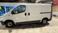FUNCTIONAL WORK COMPANION: RELIABLE 2011 VAUXHALL VIVARO TRAFIC