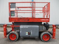 HIGH-FLYING ACCESS: SKYJACK SJ6832RTE AT 11.7M