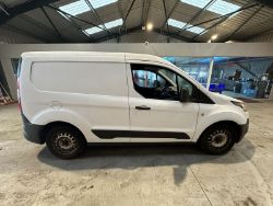 64 PLATE FORD TRANSIT CONNECT ADVENTURE MOT: 31ST OCTOBER 2024 - NO VAT ON HAMMER