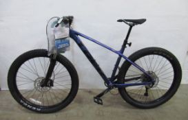 Trek Roscoe 6 mountain bicycle size M/L
