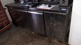 King L7200R.HD Stainless Steel 3 Door Counter Refrigerator Serial number LC7200R2021STI30002005