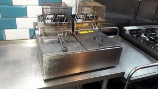 Unbranded HEF-82 Countertop Twin Tank Electric Fryer