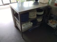 Stainless steel prep counter table approx. 1000 x 750 (excludes contents)
