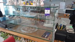 2 shelf glass display counter, 90cm (w) x 35cm (d) x 50cm (h) Approx.