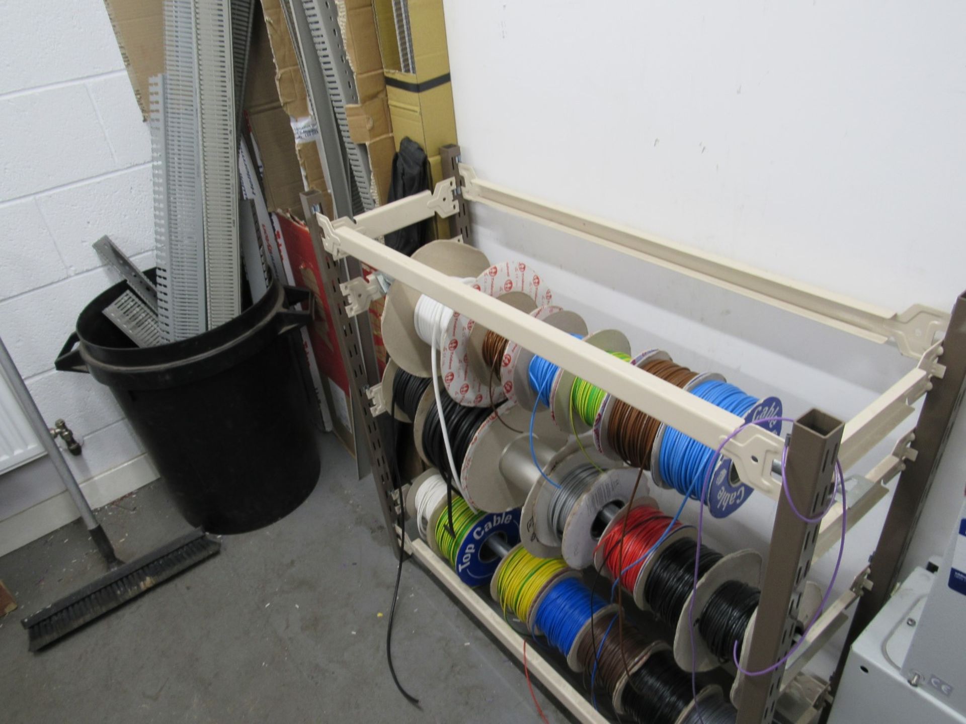 Lin bins and wire reel rack with various stocks - Image 4 of 4