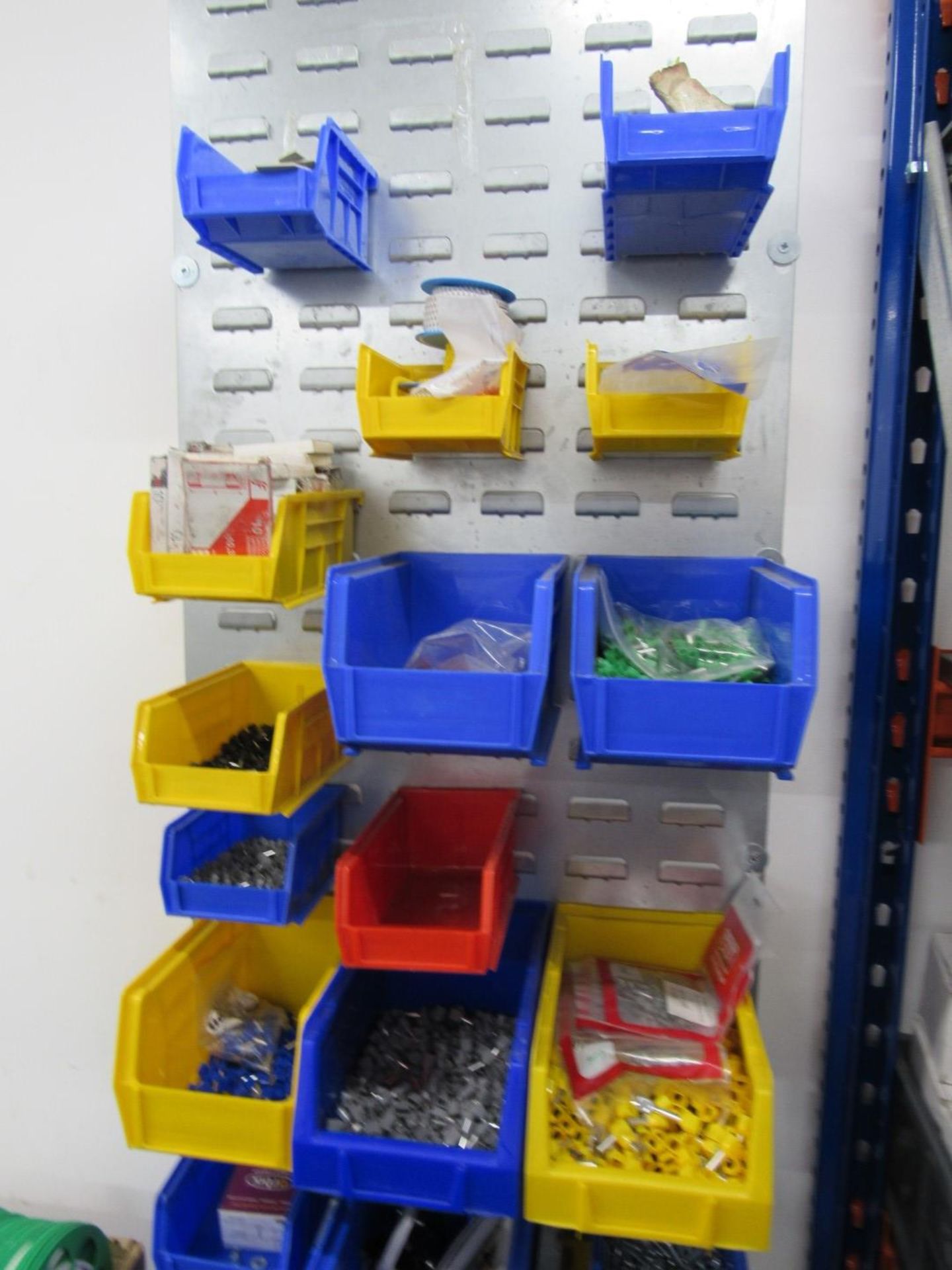 Lin bins and wire reel rack with various stocks - Image 3 of 4
