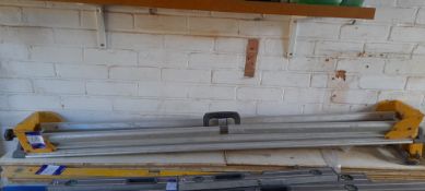 DeWalt DE7023 mitre saw universal legstand