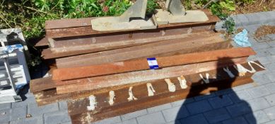 Quantity of steel beams Approx. 1.5m