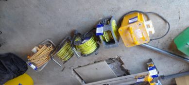 240v power extension leads, 1 x 110v extension lead & 2 plug 110v transformer