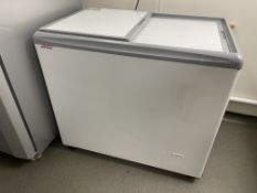Chest freezer