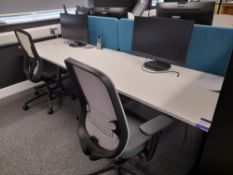 4 Person office pod comprising 4 x Dams Furniture Elev8 Touch – sit-stand (Electric rise and fall)
