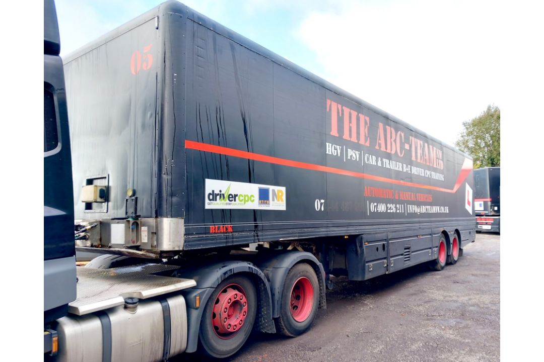 Gray Adams GA13MR Twin Axle Box (2009) Body Serial number F9.08.67561 - Image 4 of 5