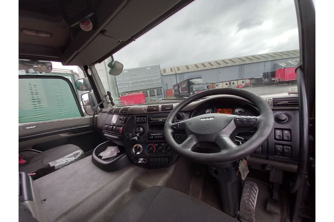 DAF CF 75.310 4x2 Tractor Unit (2013), Registratio - Image 10 of 12