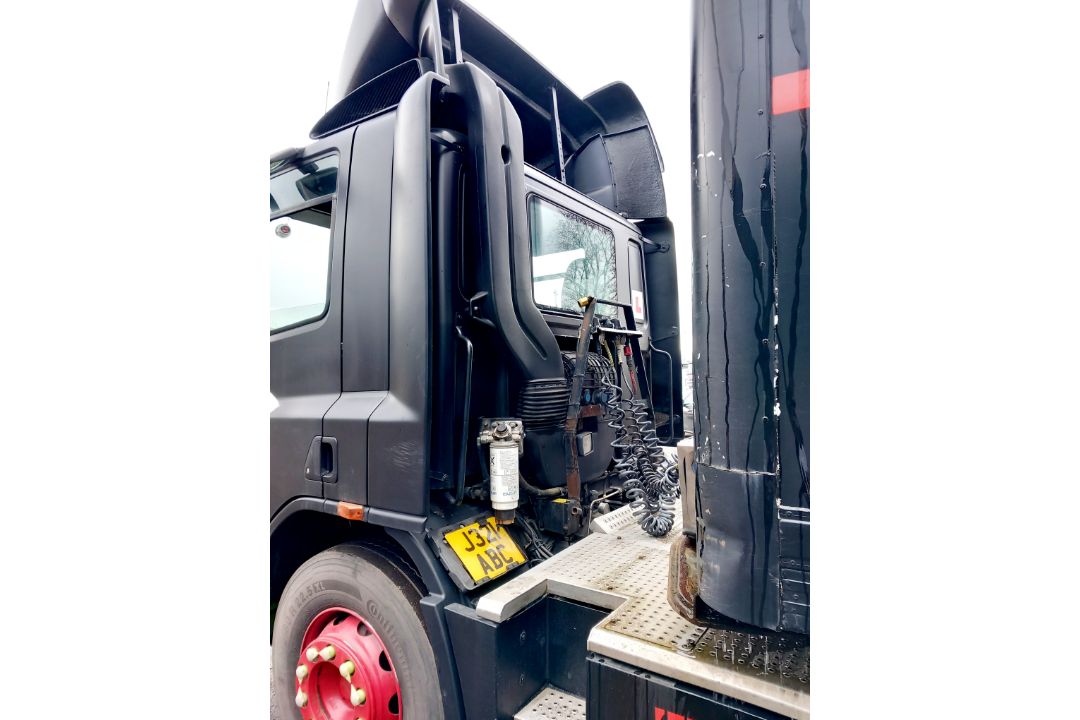 DAF CF 75.310 4x2 Tractor Unit (2013), Registratio - Image 6 of 12