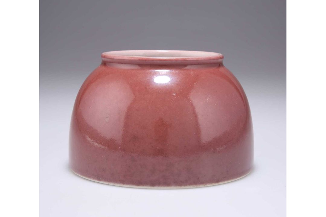 A CHINESE PEACH BLOOM BRUSHWASHER - Image 1 of 9