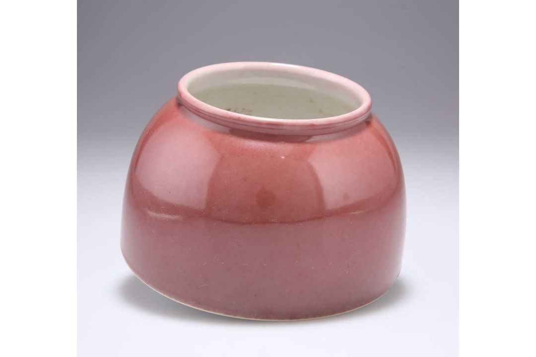 A CHINESE PEACH BLOOM BRUSHWASHER - Image 2 of 9