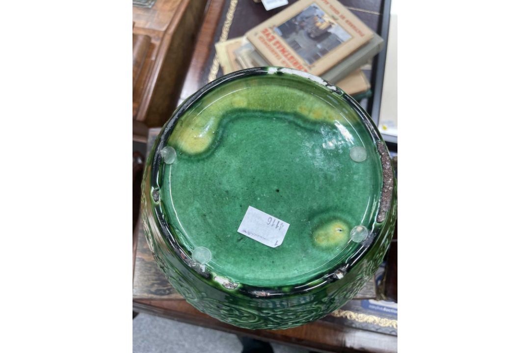A CHINESE GREEN-GLAZED GINGER JAR AND COVER, CIRCA 1900 - Image 6 of 6