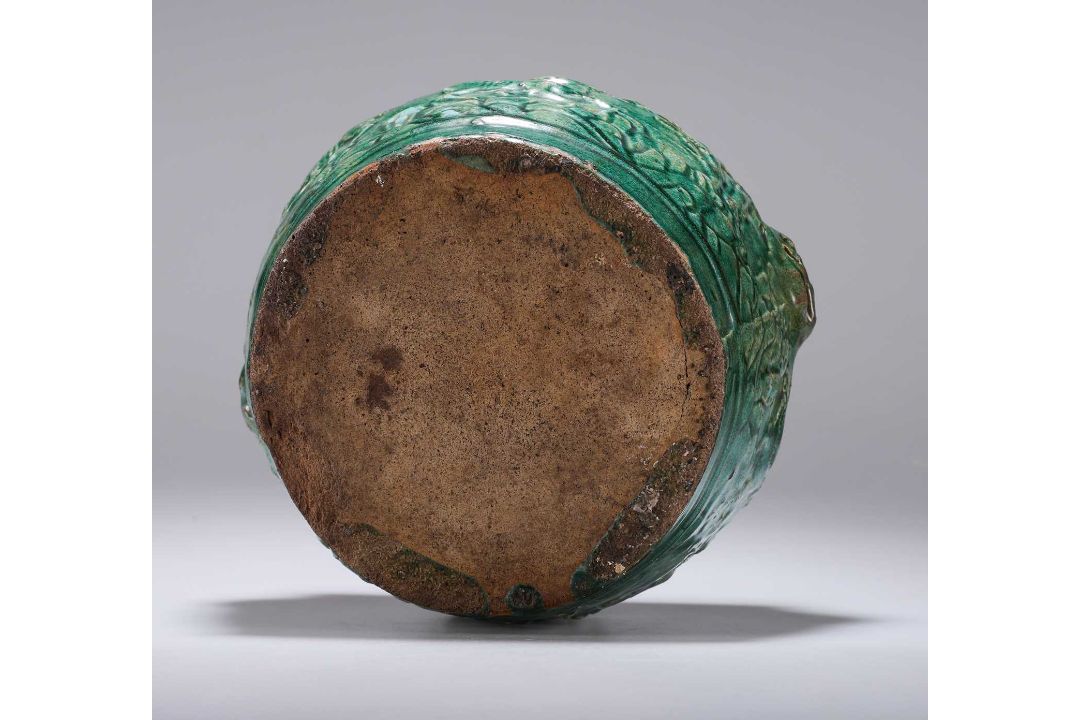 A CHINESE GREEN-GLAZED KAMCHENG, 19TH CENTURY - Image 2 of 2