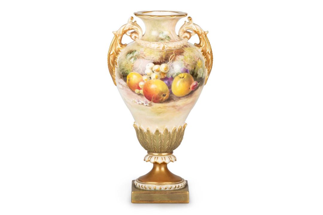 A ROYAL WORCESTER FRUIT PAINTED VASE - Image 1 of 2