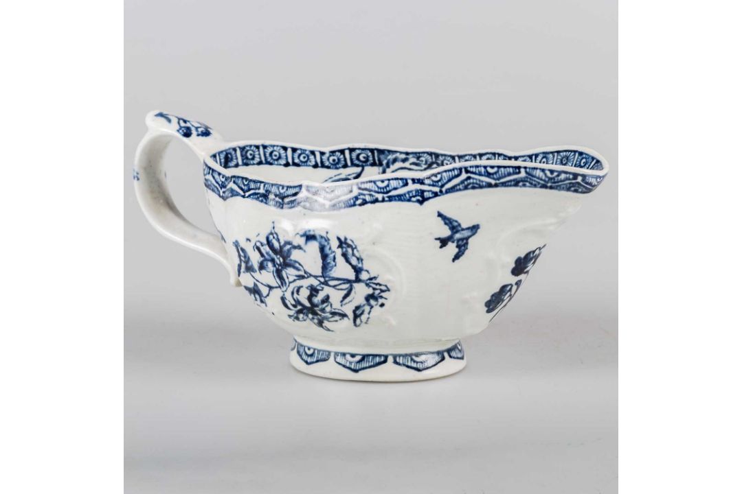A DERBY SAUCEBOAT, CIRCA 1775 - Image 1 of 2