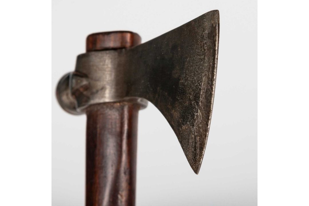 A PIPE TOMAHAWK, CIRCA 1800S - Image 2 of 10