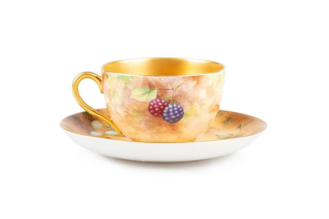 A ROYAL WORCESTER FRUIT PAINTED PARTIAL TEA SERVICE - Image 2 of 5