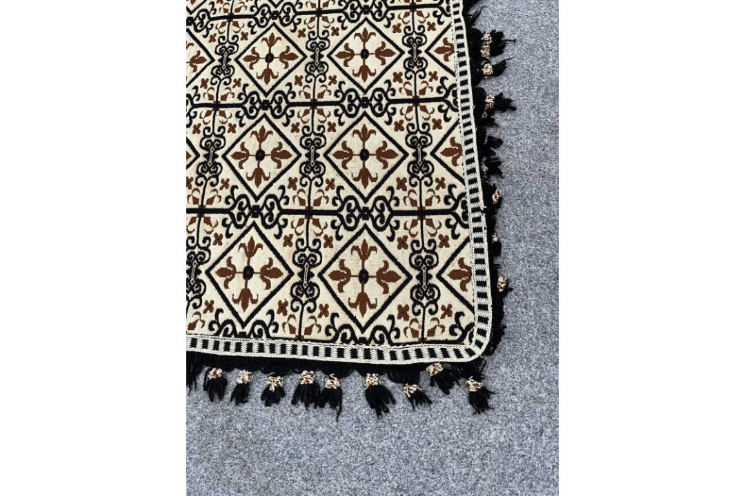 A WALL HANGING, 20TH CENTURY - Image 4 of 4
