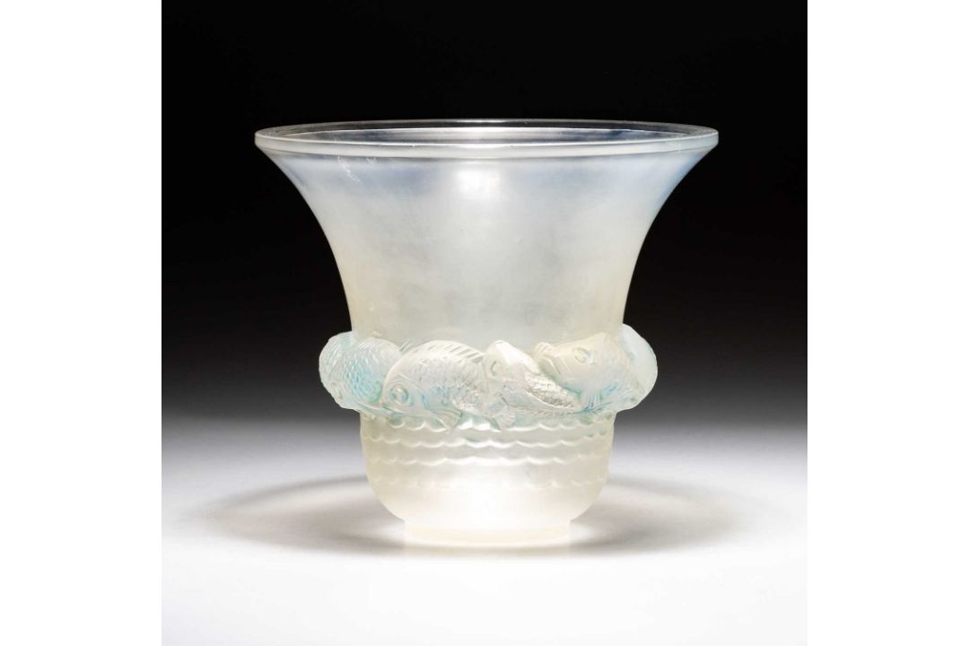 RENÉ LALIQUE (FRENCH, 1860-1945), 'PIRIAC', A VASE, DESIGNED 1930 - Image 1 of 2
