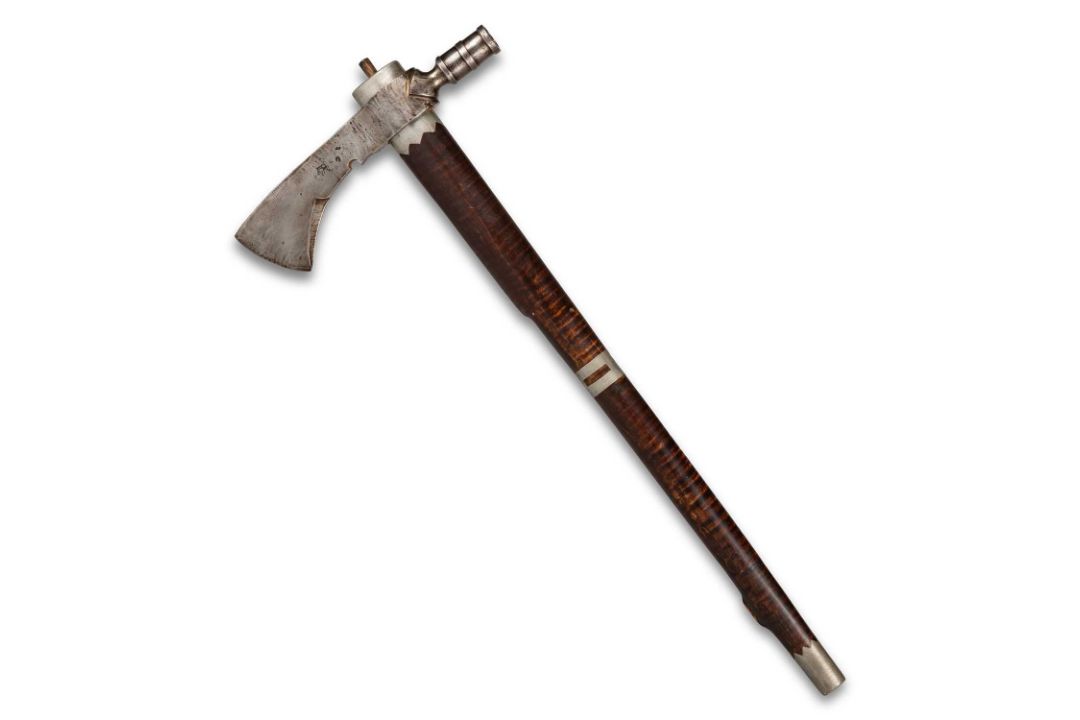 A PRESENTATION PEACE PIPE TOMAHAWK - Image 1 of 2