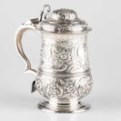 AN EARLY GEORGE III SILVER LIDDED TANKARD