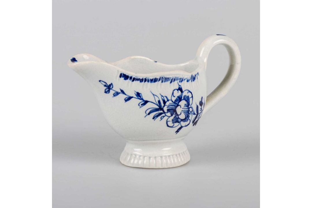A LIVERPOOL PEARLWARE CREAMER, CIRCA 1790 - Image 2 of 2