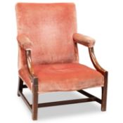AN 18TH CENTURY MAHOGANY GAINSBOROUGH CHAIR