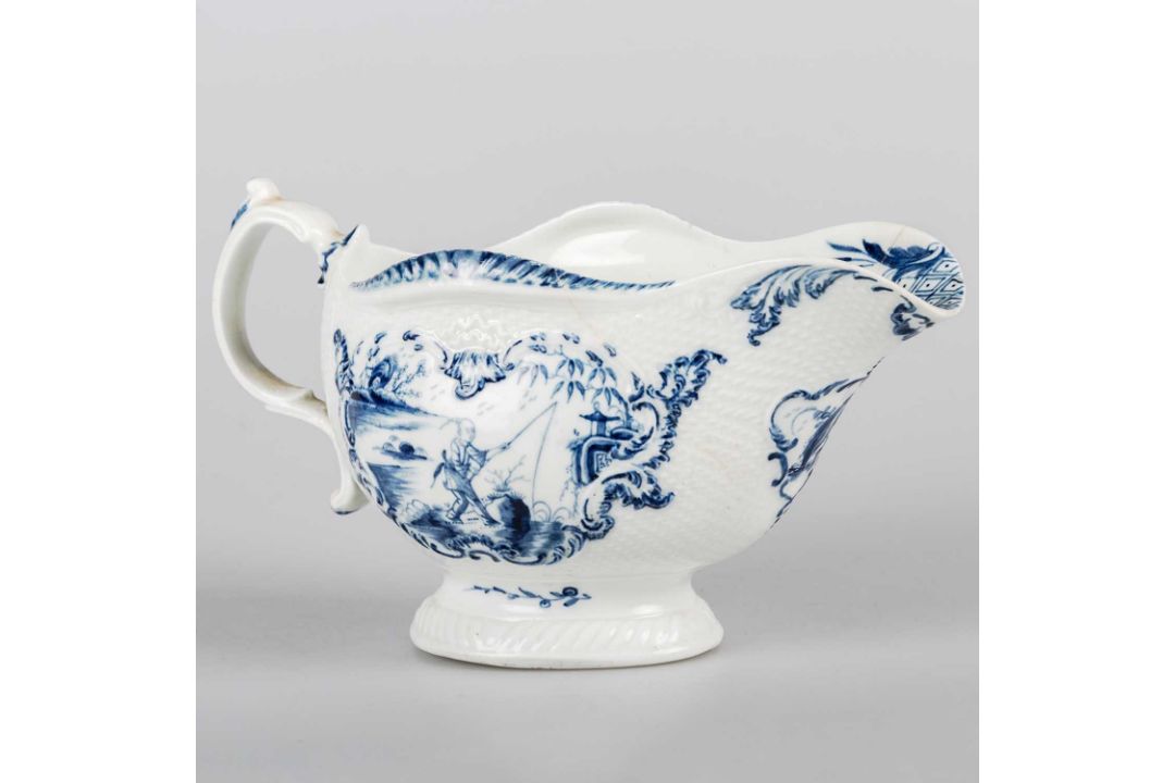 A WORCESTER SAUCEBOAT, CIRCA 1765 - Image 1 of 2