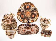 A GROUP OF ROYAL CROWN DERBY IMARI TABLEWARES