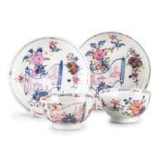 TWO PAIRS OF 18TH CENTURY CHINESE TEA BOWLS AND SAUCERS