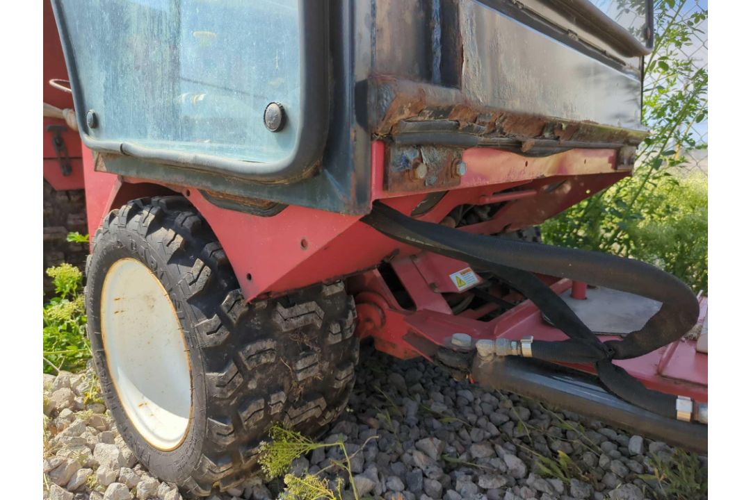 Ventrac 32100 - Image 10 of 16