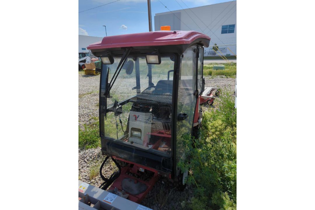 Ventrac 32100 - Image 8 of 16