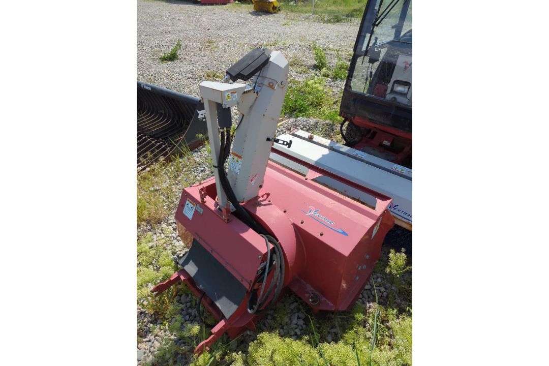 Ventrac 32100 - Image 3 of 16