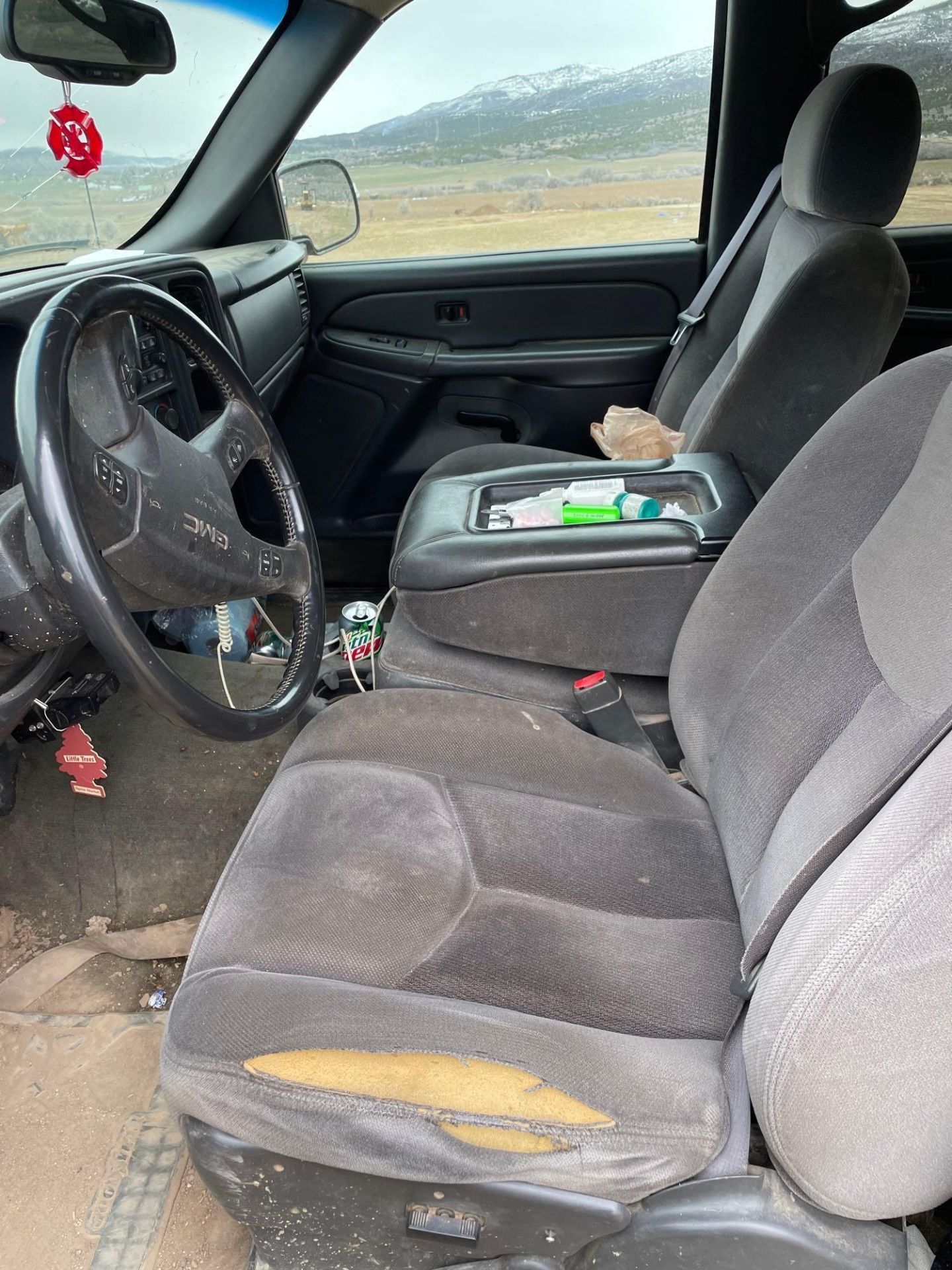 2005 GMC Sierra Pickup Truck, VIN # 1GTHK23U05F809395LOCATED IN FAIRVIEW, UT - Image 4 of 10