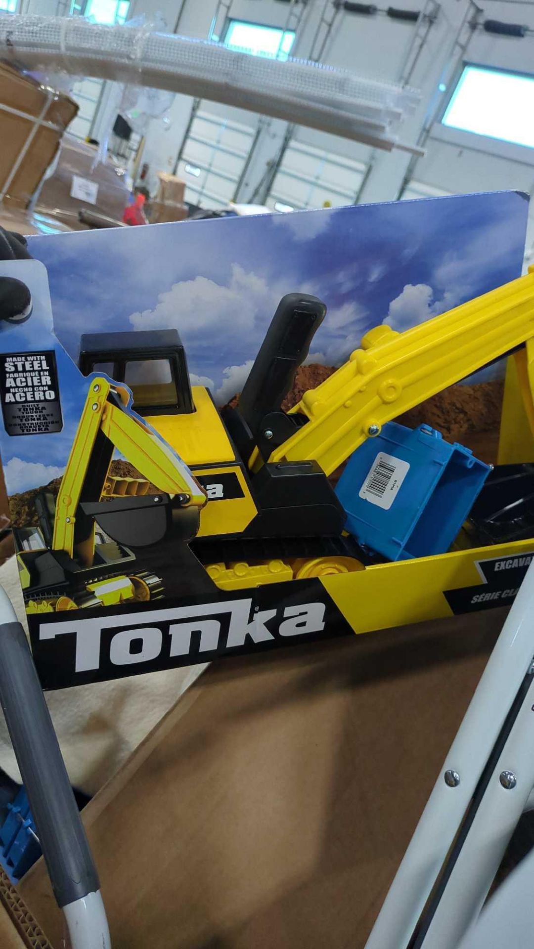 GL- Step stools, tonka, cups, wrapping paper, and more