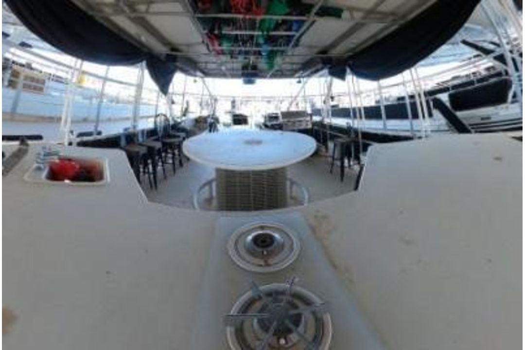 Skipperliner Houseboat - Image 17 of 39