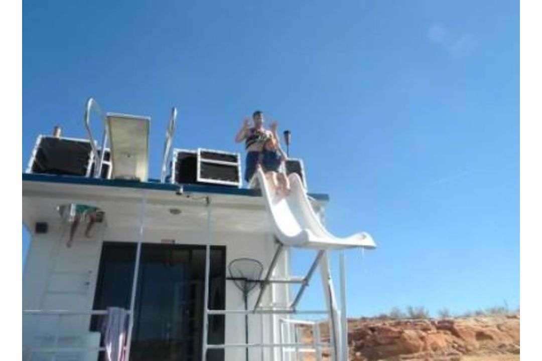 Skipperliner Houseboat - Image 12 of 39