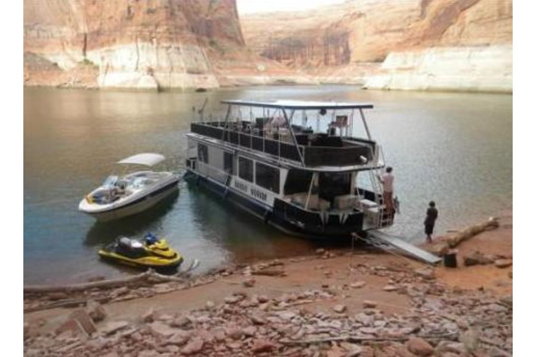 Skipperliner Houseboat - Image 9 of 39