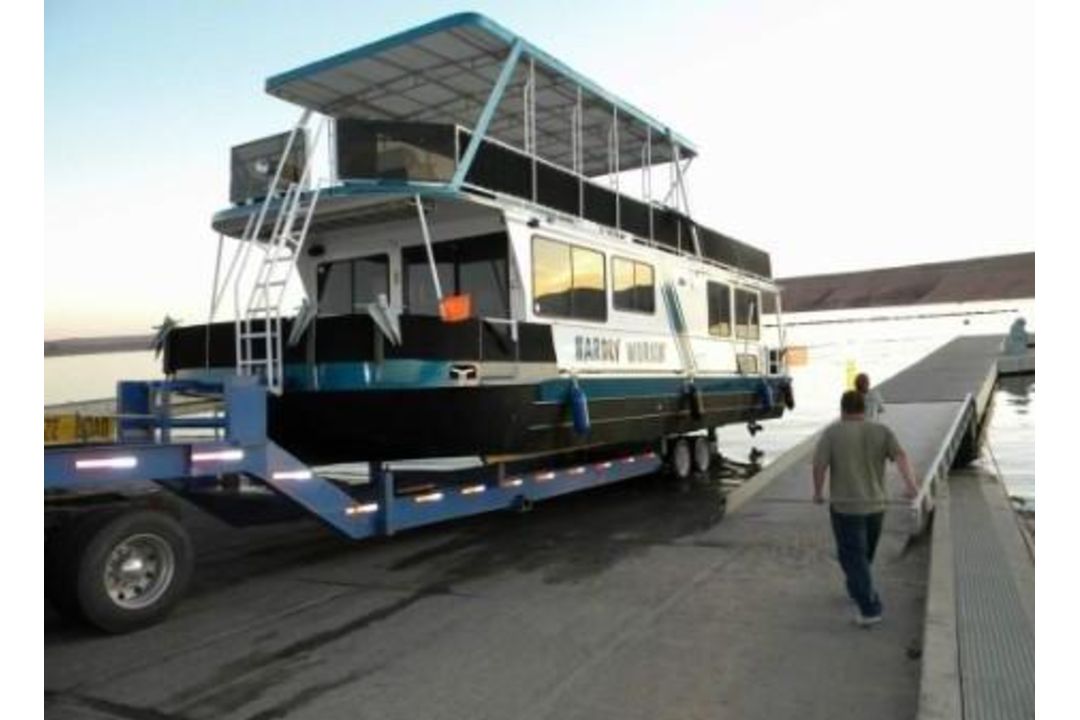 Skipperliner Houseboat - Image 8 of 39