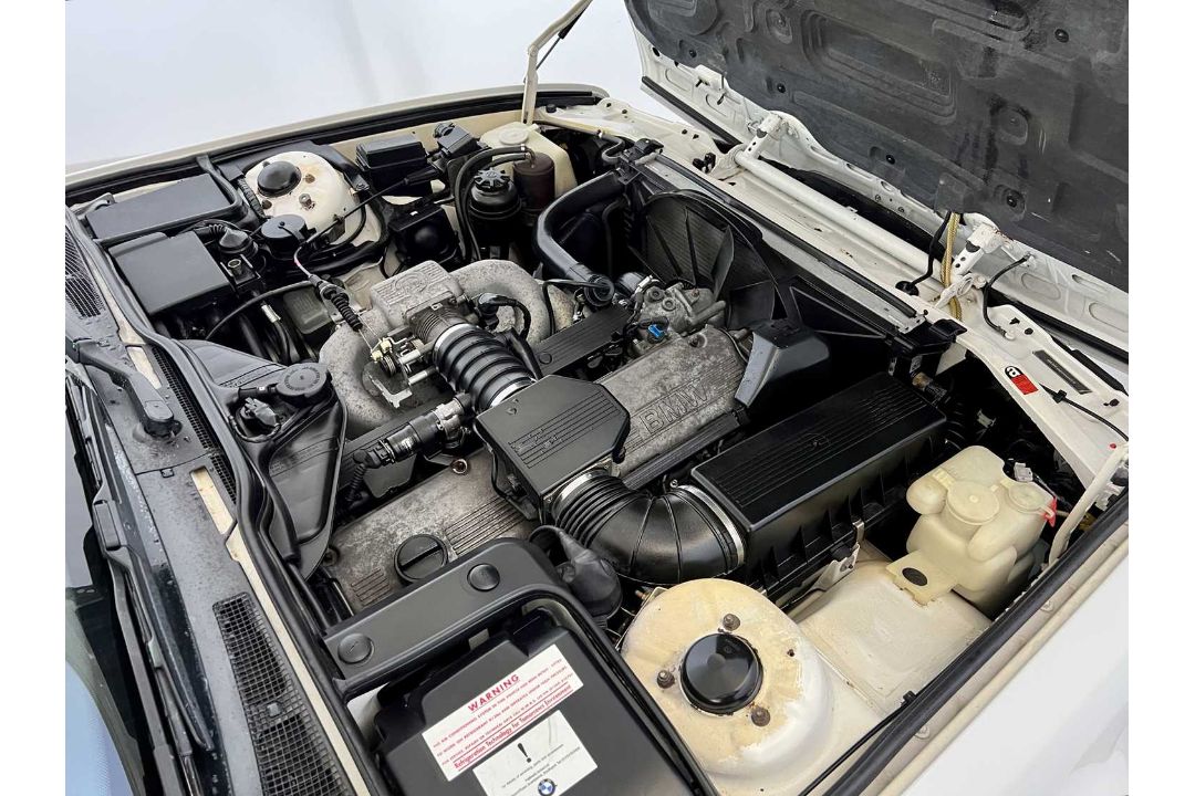 1992 BMW 735i - Image 31 of 34
