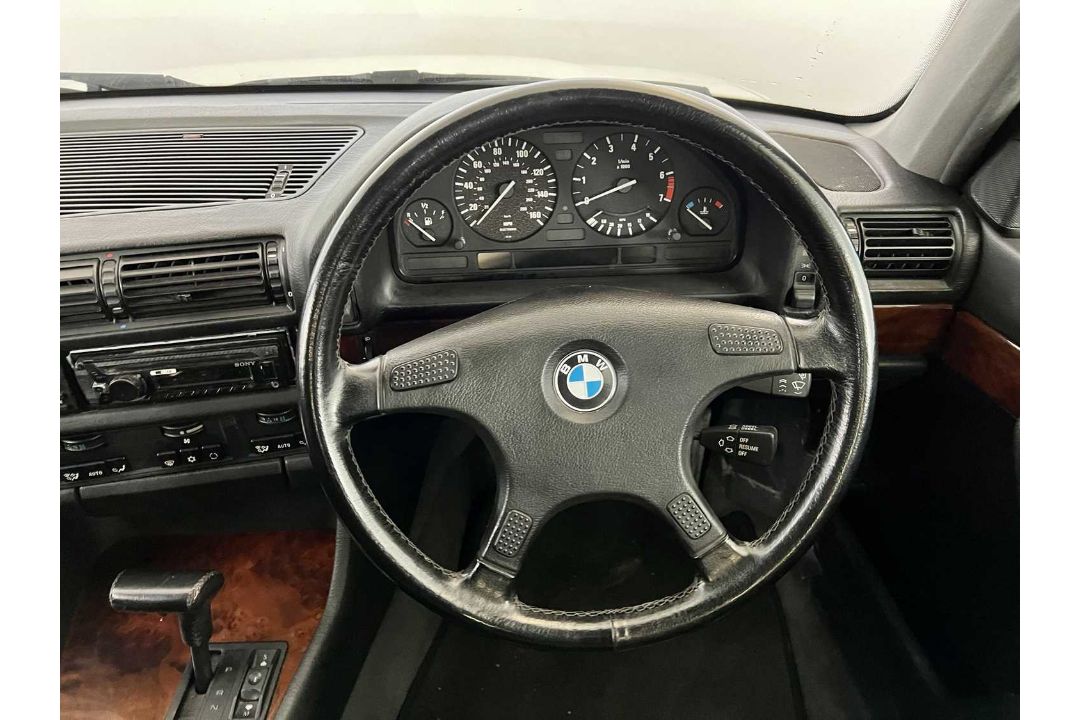 1992 BMW 735i - Image 30 of 34